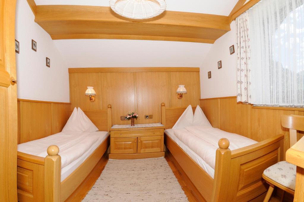 Gasthof Zur Gams Donnersbachwald Rum bild