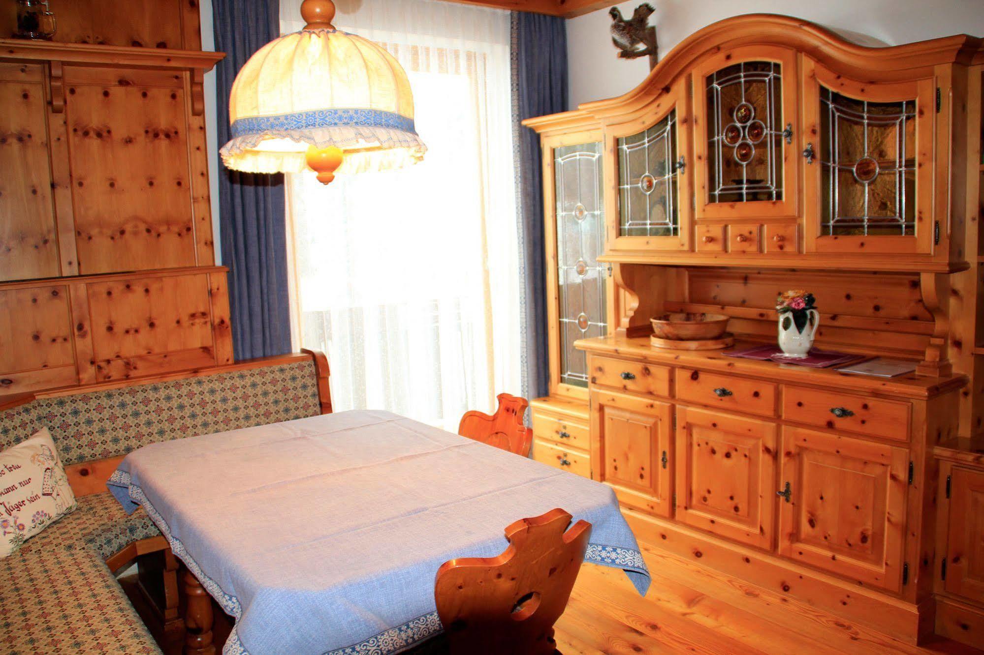 Gasthof Zur Gams Donnersbachwald Exteriör bild